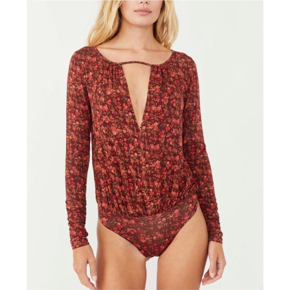 NWT Free People Kaya Floral Printed Long Sleeve Plunge Neckline Bodysuit - Picture 5 of 13